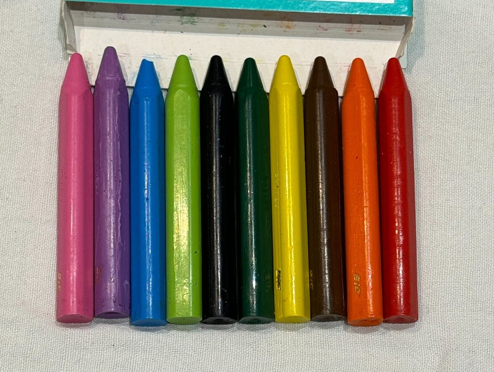 2 X 10 CRAYONS Wax School Arts Kids Activities Crafts Easy Grip BIC multi colour - DM Store